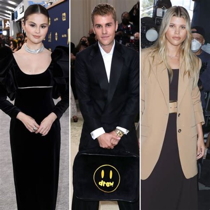 A Few ~Less Lonely~ Girls! See Justin Bieber’s Dating History From Actresses to Models: Photos