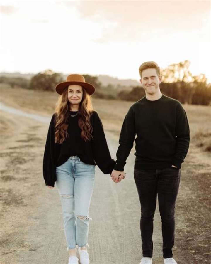 Alex Griswold Age | Wiki, Net worth, Bio, Height, Wife