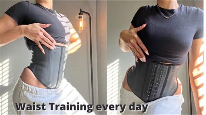 Amber Rose Flaunts Post-Baby Body in a Waist Trainer Less Than 2 Months After Giving Birth