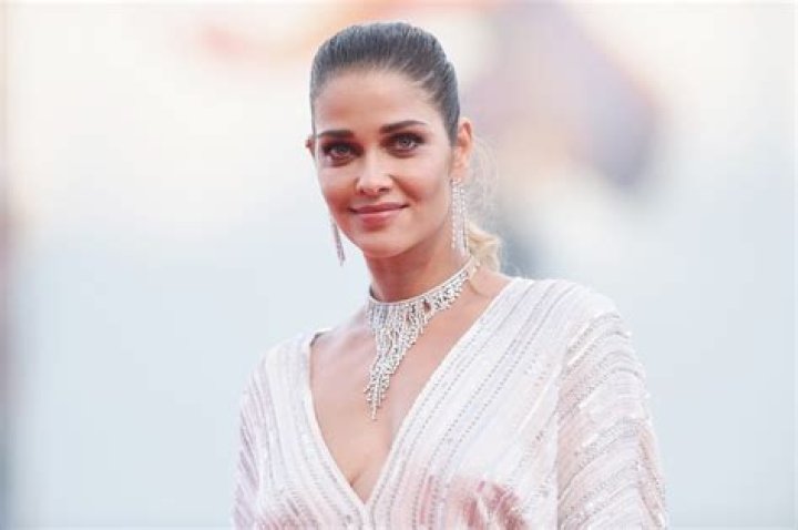 Ana Beatriz Barros Net Worth 2023: What Is The Model Worth?