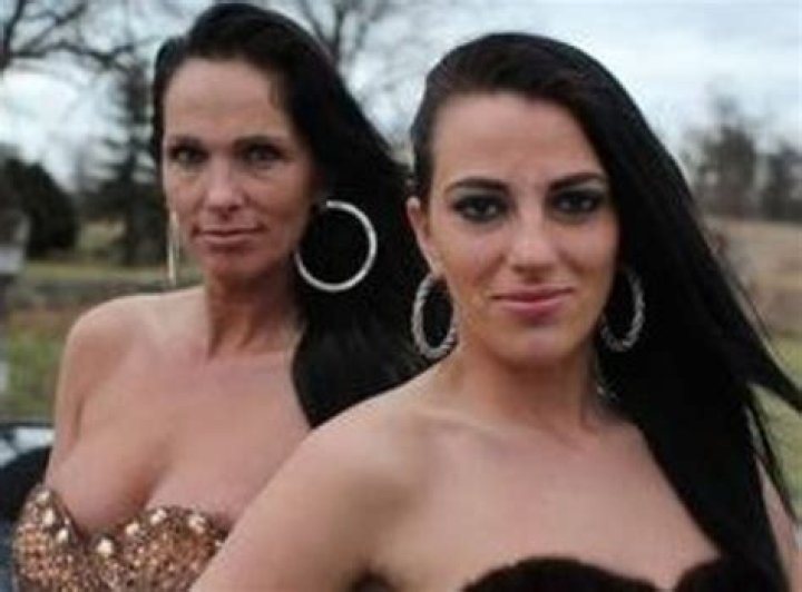 Are nettie and mellie sisters?