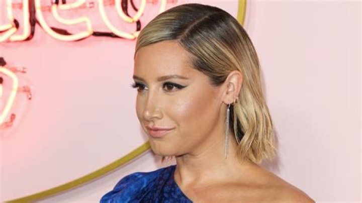 Ashley Tisdale’s Major Hair Transformation: See Her Stunning New Pink Bob!