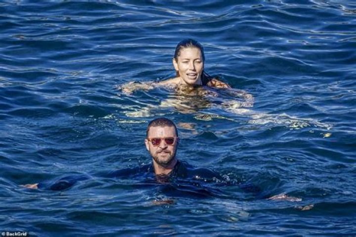 Bikini-Clad Jessica Biel Kisses Husband Justin Timberlake During Vacation in Italy: See PDA Photos