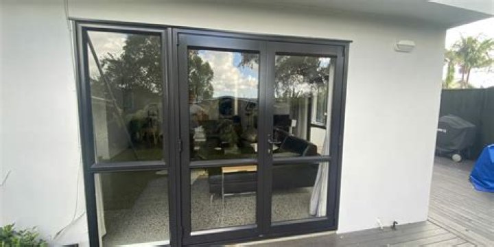 Can you paint aluminium joinery?