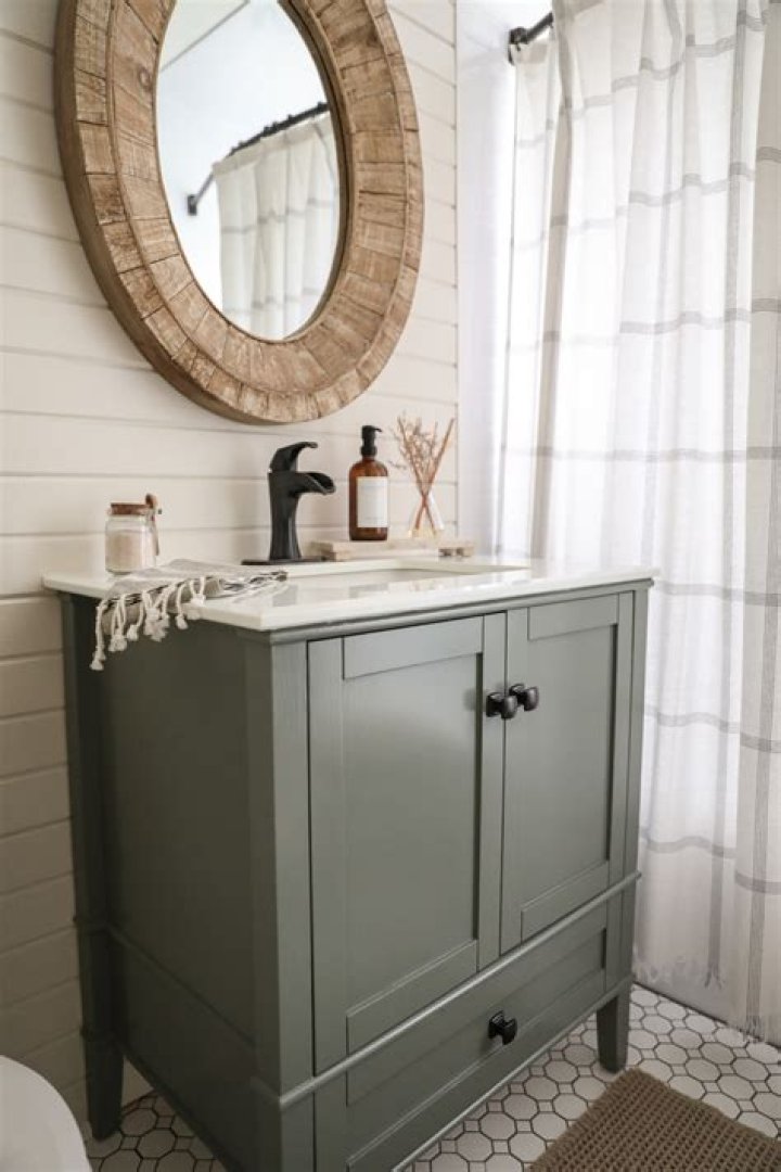 Can you paint over laminate bathroom vanity?