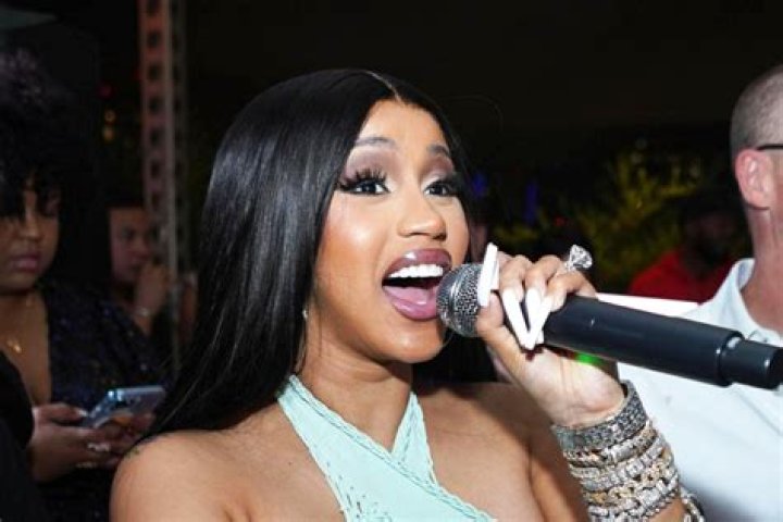Cardi B Advises Youth To Not Smoke For 
