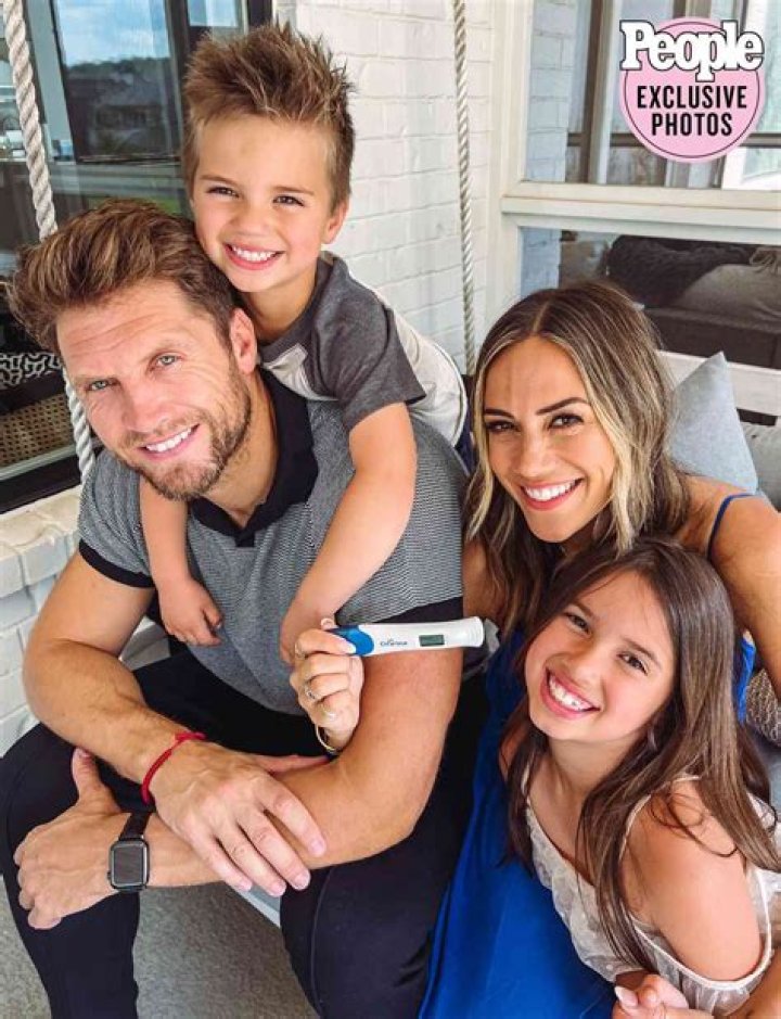 CONGRATS!Anna ‘Chickadee’ Cardwell is Pregnant With Baby No. 2