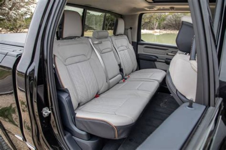 Does the backseat of a dodge ram fold down?