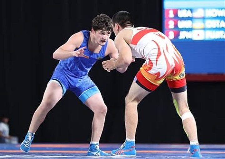 Does wrestling stunt growth?