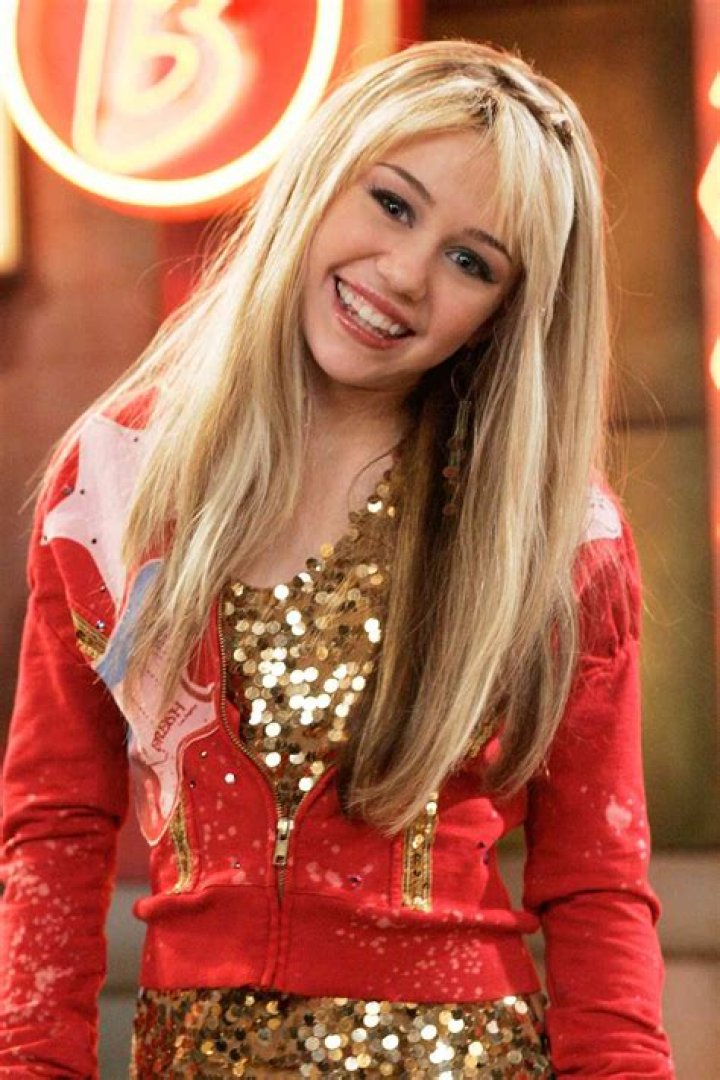 #FlashbackFridayMiley Cyrus Watching Her ‘Hannah Montana’ Audition Tape Will Give You All the Feels