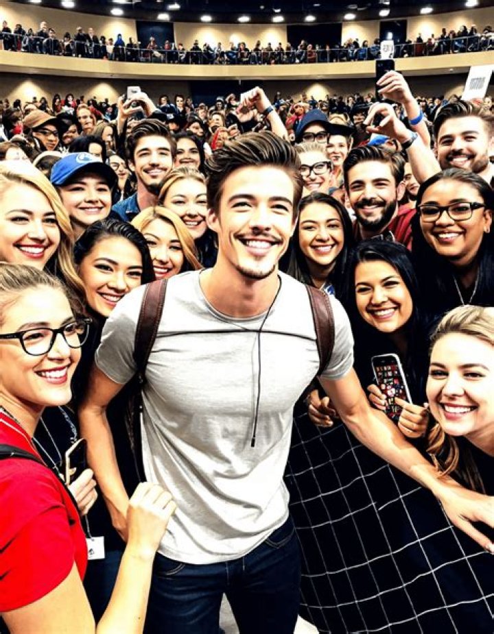 Grant Gustin