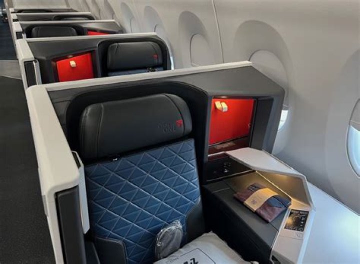 Has delta resumed first class service?