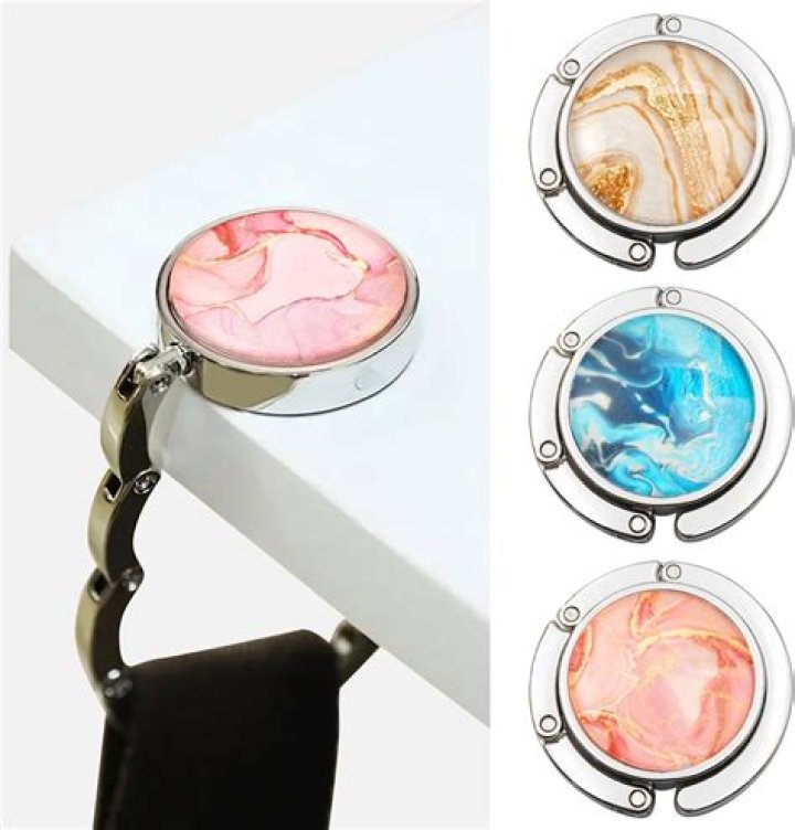 How do you hang a purse on a hanger?