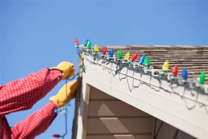 How do you put Christmas lights on a hook?