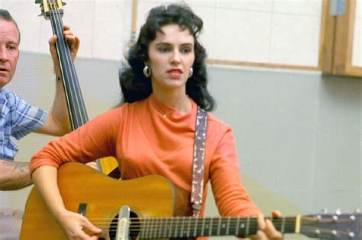 How old is Wanda Jackson?