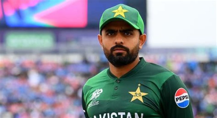 Is babar azam height?