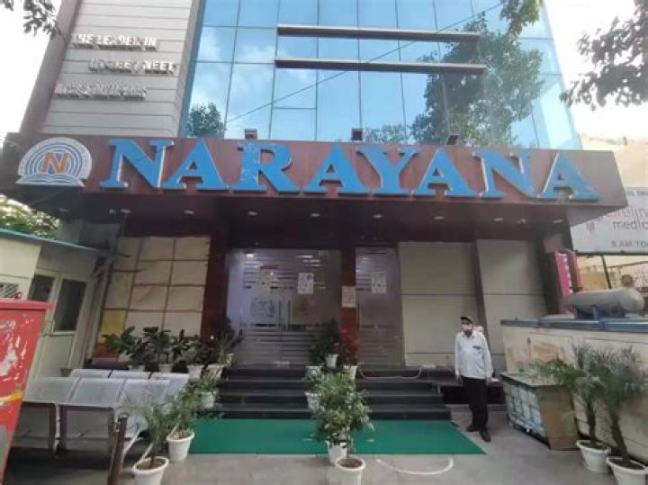 Is narayana institute good for jee?