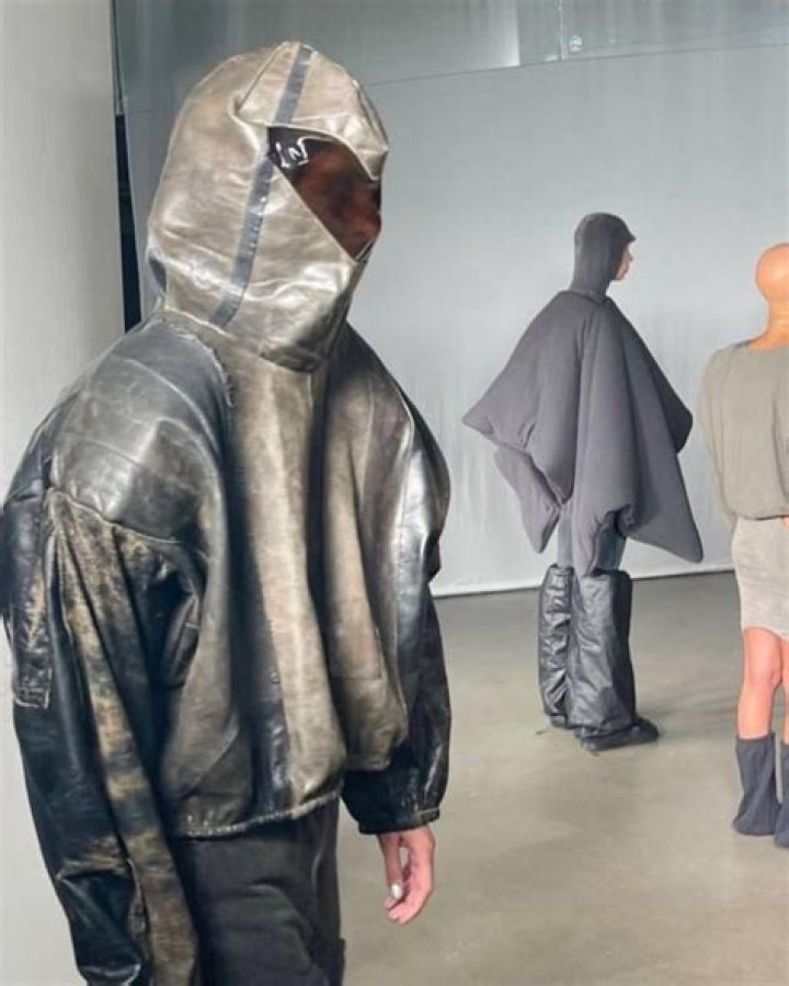 Kanye West Host Secret Yeezy Season 10 Fashion Show
