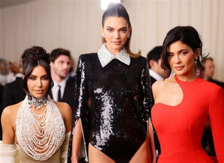 Kendall Jenner Channels Kim Kardashian at Her 22nd Birthday Party!