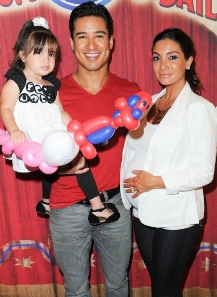 Mario Lopez Reveals Wife Courtney Mazza’s Weirdest Pregnancy Craving