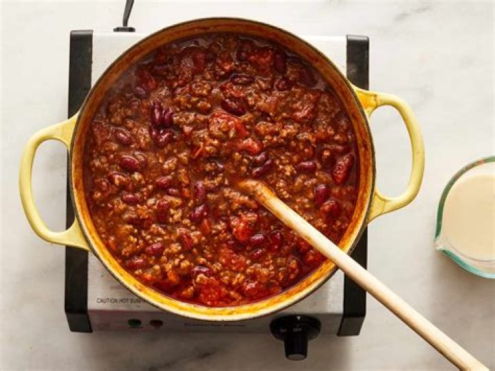 Should chilli con carne have beans?