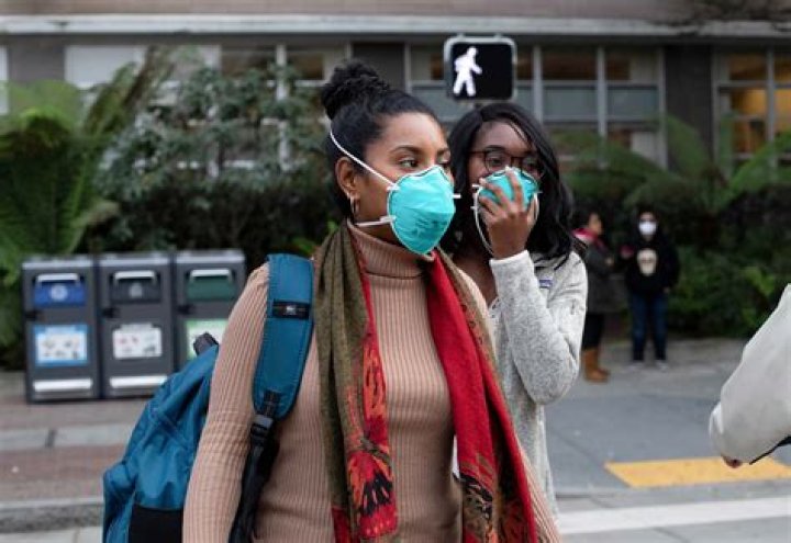 Should ontarians wear masks?