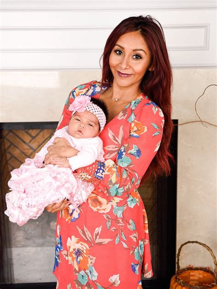 Snooki Shares Her First Baby Bump Selfie For ‘Nugget’ No. 3