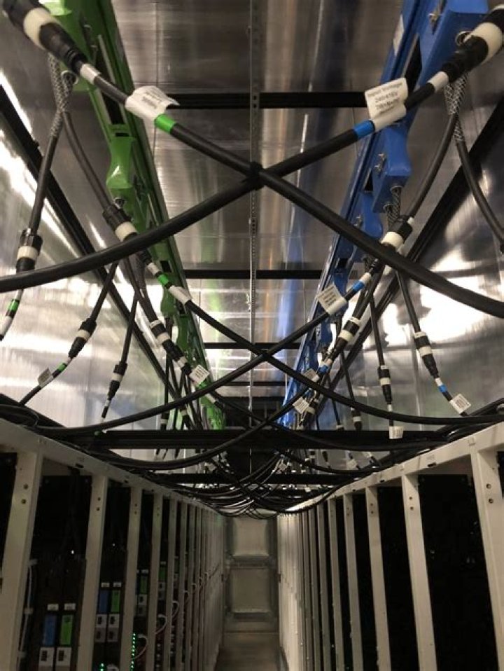 What is meant by paperhanger?