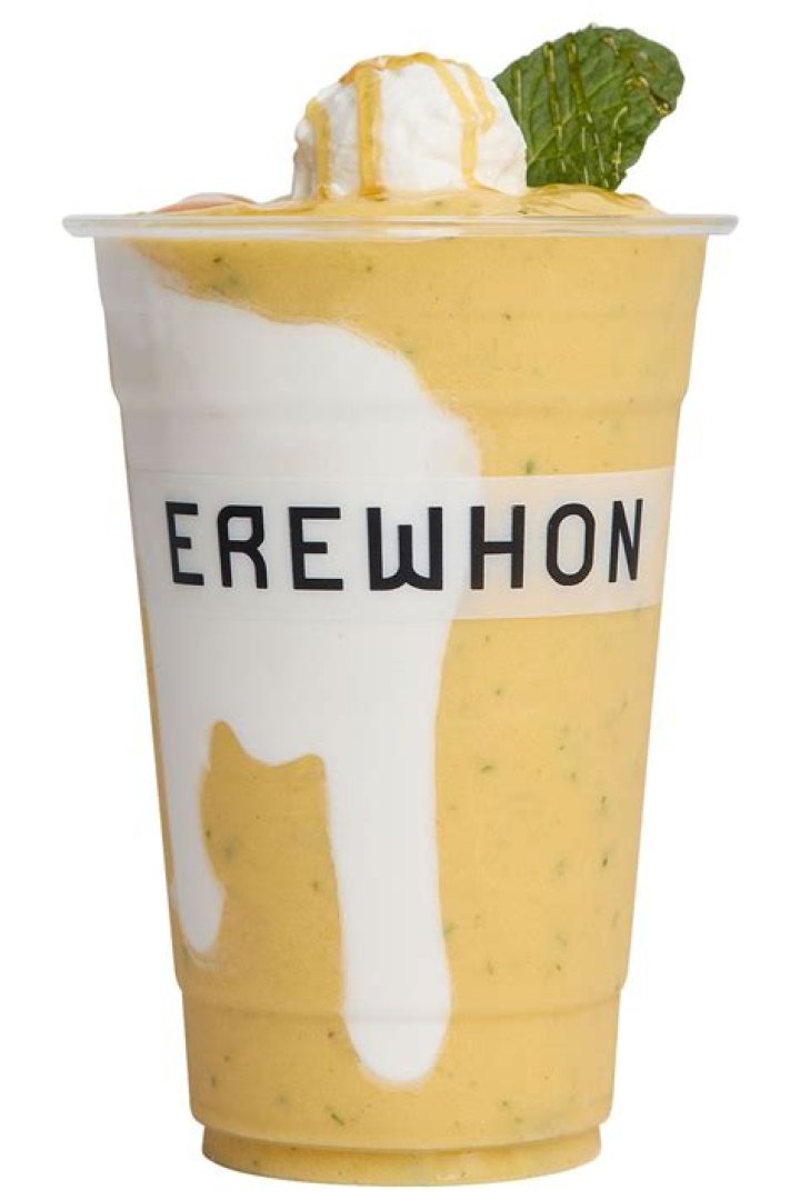 Whats in the tinx smoothie erewhon?