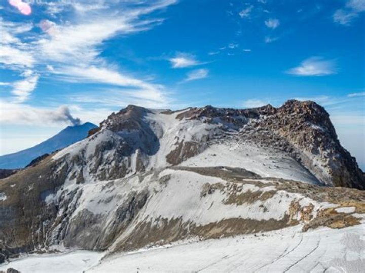 When to climb iztaccihuatl?