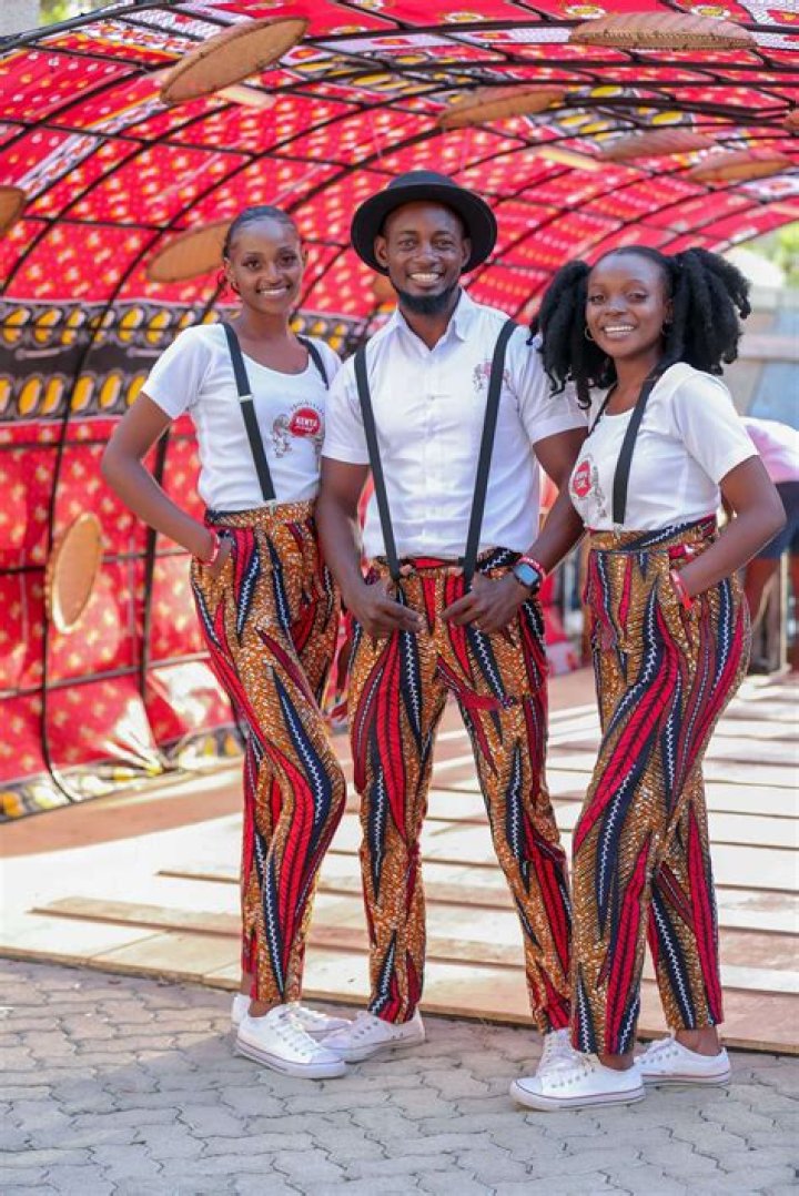 Which tribe is savara mudigi?