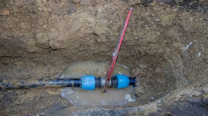 Who is responsible for leak at water meter?