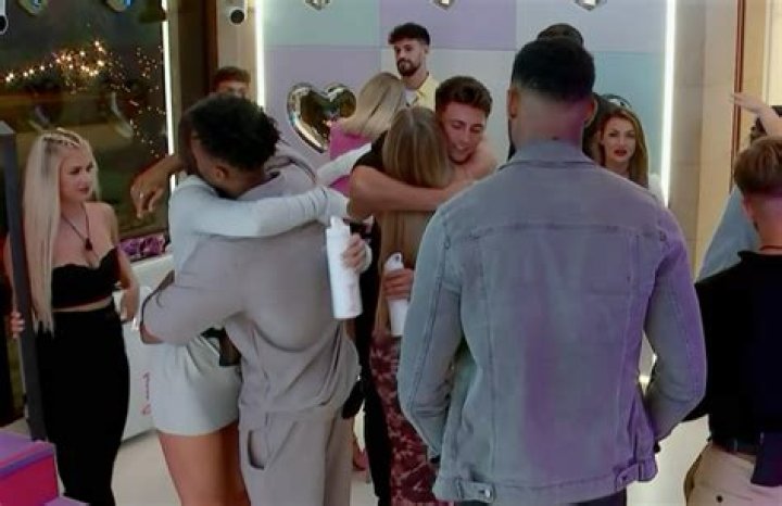 Who left love island last night?