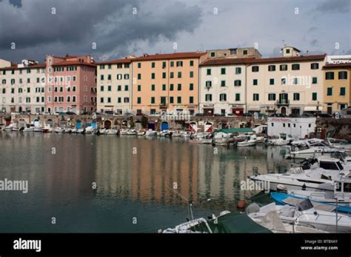 Why is livorno called leghorn?